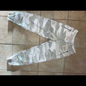 Aritzia TNA camo pants